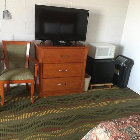 Moon Mist Motel Meade Екстер'єр фото