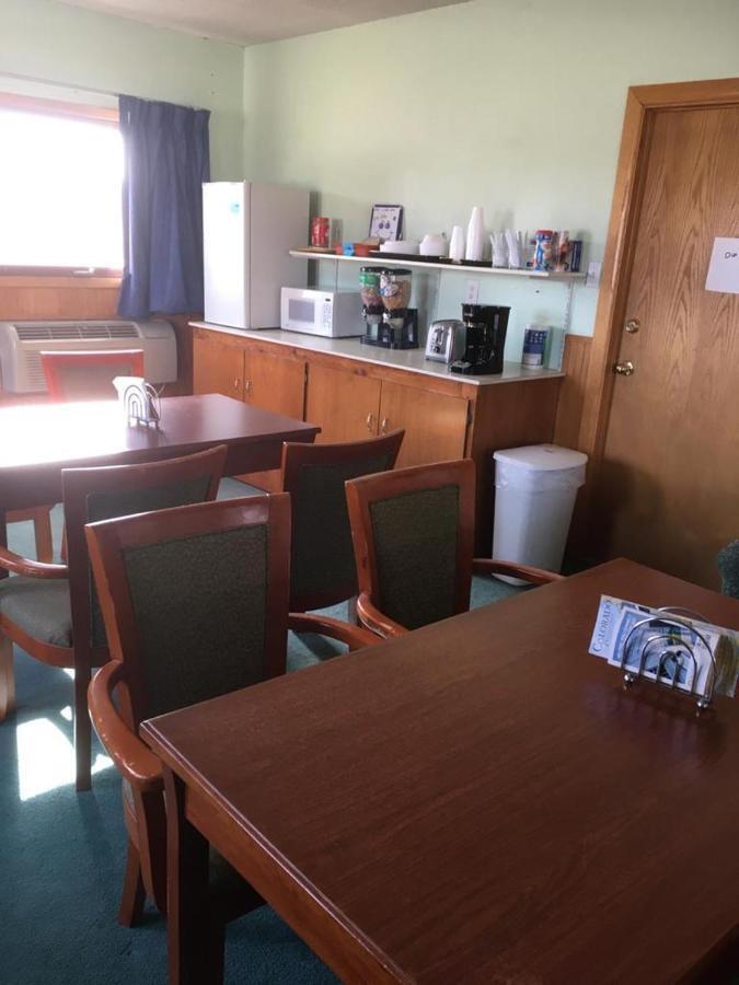 Moon Mist Motel Meade Екстер'єр фото